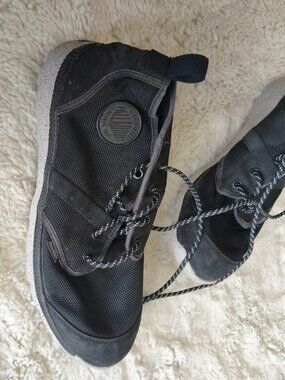 Palladium Men's Pampa Ox Puddle Lite / Urban Sneakers - Size 10.5 (Black)